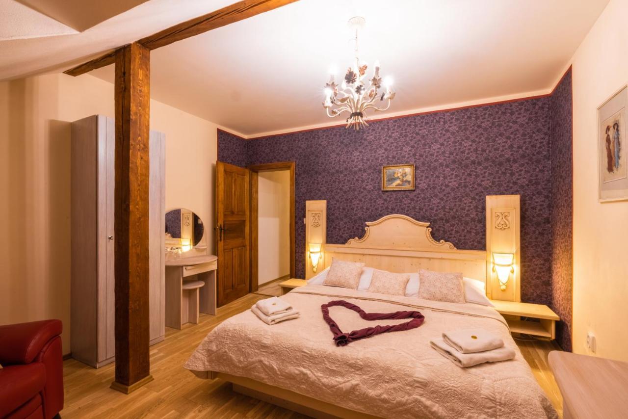 Hotel Barcadam Banská Štiavnica Exteriör bild