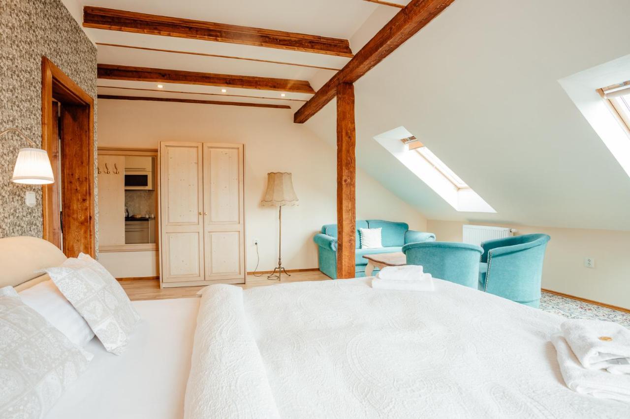 Hotel Barcadam Banská Štiavnica Exteriör bild